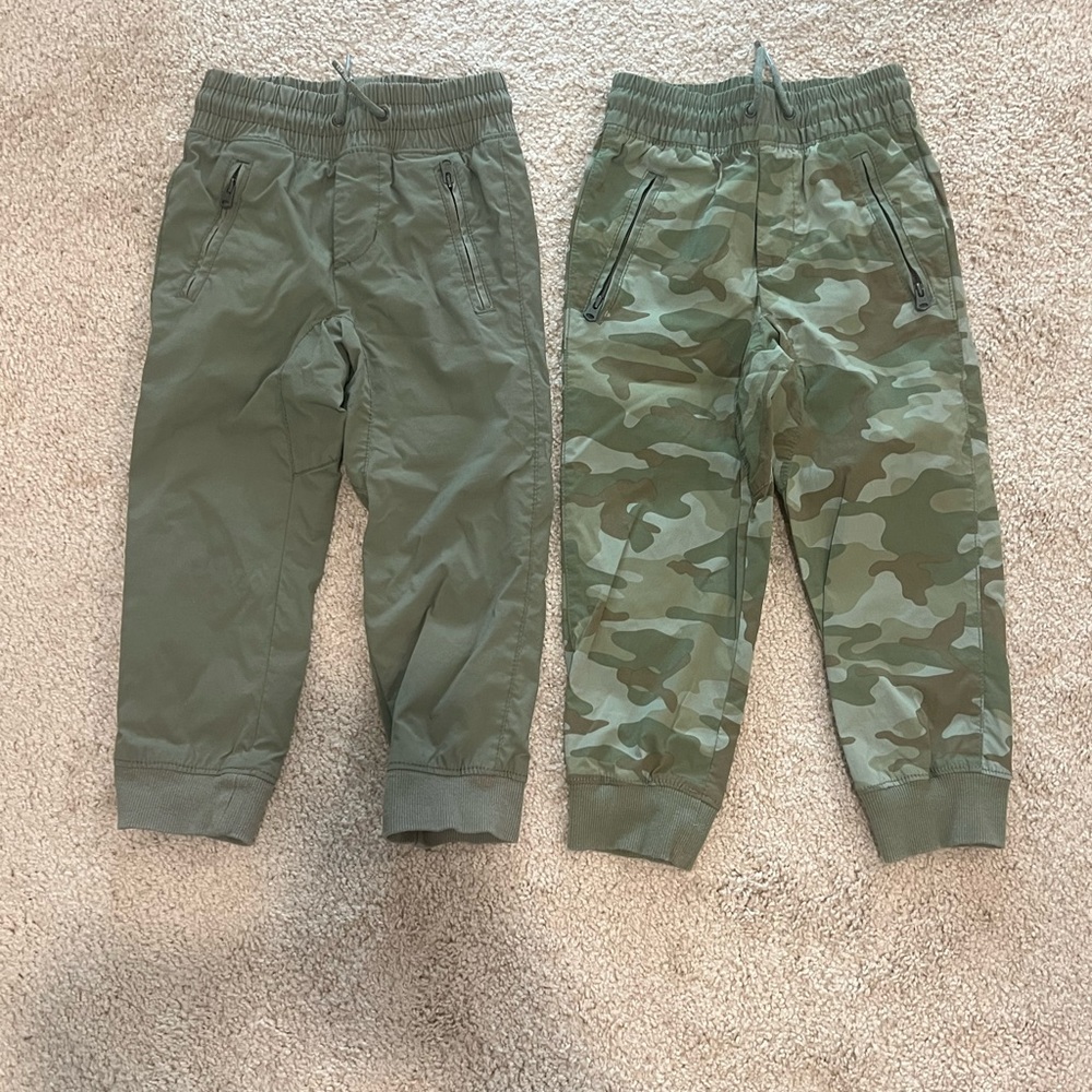 2 pairs Gap Boy Pants - 4T like new